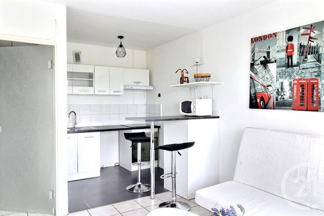 Appartement F1 à vendre - 1 pièce - 26.4 m2 - GAILLARD - 74 - RHONE-ALPES - Century 21 Agence Du Lac