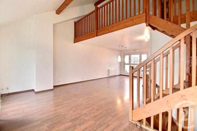 Afficher la photo en grand Appartement F3 à vendre - 3 pièces - 96.26 m2 - GAILLARD - 74 - RHONE-ALPES - Century 21 Agence Du Lac