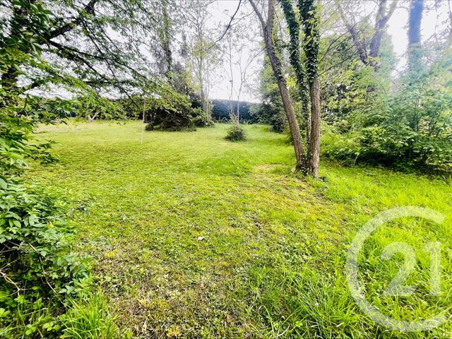 terrain - VETRAZ MONTHOUX - 74