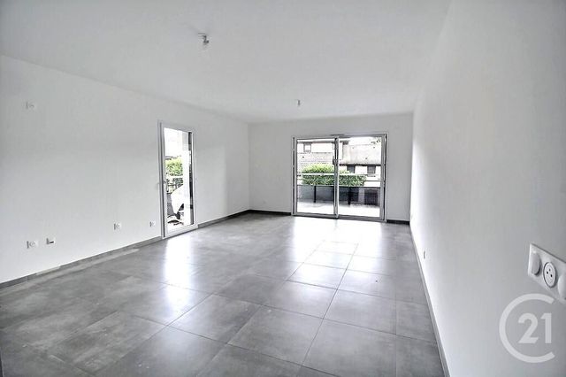 Appartement F3 à vendre - 3 pièces - 69.78 m2 - MESSERY - 74 - RHONE-ALPES - Century 21 Agence Du Lac