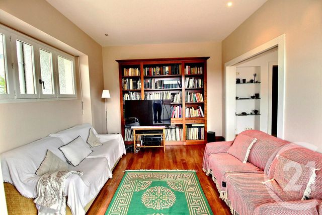 Afficher la photo en grand Appartement F3 à vendre - 3 pièces - 84.71 m2 - GAILLARD - 74 - RHONE-ALPES - Century 21 Agence Du Lac