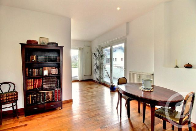 Afficher la photo en grand Appartement F3 à vendre - 3 pièces - 84.71 m2 - GAILLARD - 74 - RHONE-ALPES - Century 21 Agence Du Lac