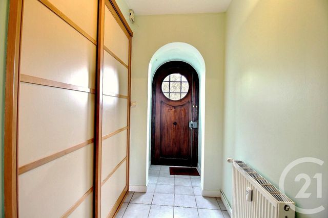 Afficher la photo en grand Appartement F3 à vendre - 3 pièces - 84.71 m2 - GAILLARD - 74 - RHONE-ALPES - Century 21 Agence Du Lac