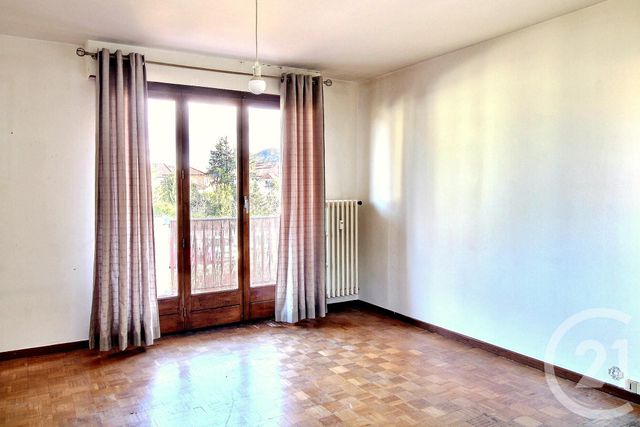 Appartement T2 à vendre - 2 pièces - 56.2 m2 - GAILLARD - 74 - RHONE-ALPES - Century 21 Agence Du Lac