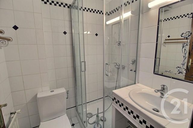 maison à vendre - 6 pièces - 192.36 m2 - CRANVES SALES - 74 - RHONE-ALPES - Century 21 Agence Du Lac