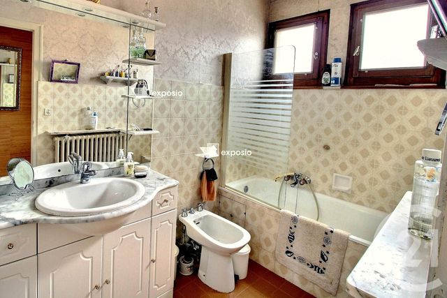 maison à vendre - 7 pièces - 147.0 m2 - GAILLARD - 74 - RHONE-ALPES - Century 21 Agence Du Lac