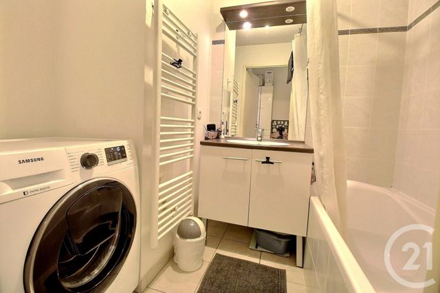 Appartement F2 à vendre - 2 pièces - 42.56 m2 - GAILLARD - 74 - RHONE-ALPES - Century 21 Agence Du Lac