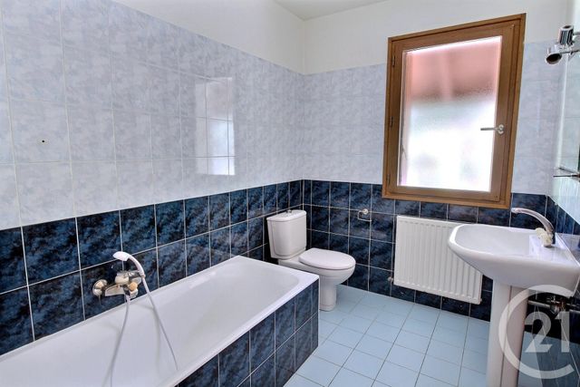 maison à vendre - 8 pièces - 178.0 m2 - GAILLARD - 74 - RHONE-ALPES - Century 21 Agence Du Lac